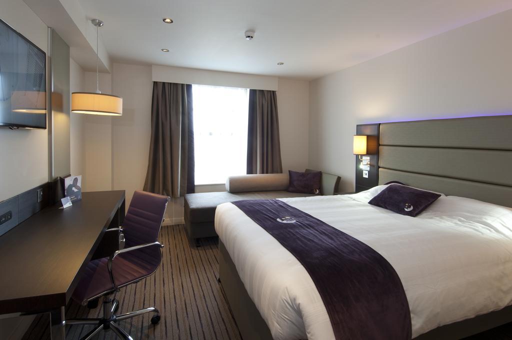 Premier Inn Tring Kamer foto