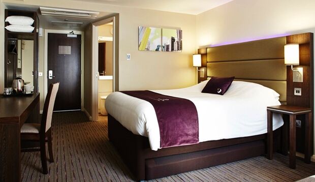 Premier Inn Tring Buitenkant foto
